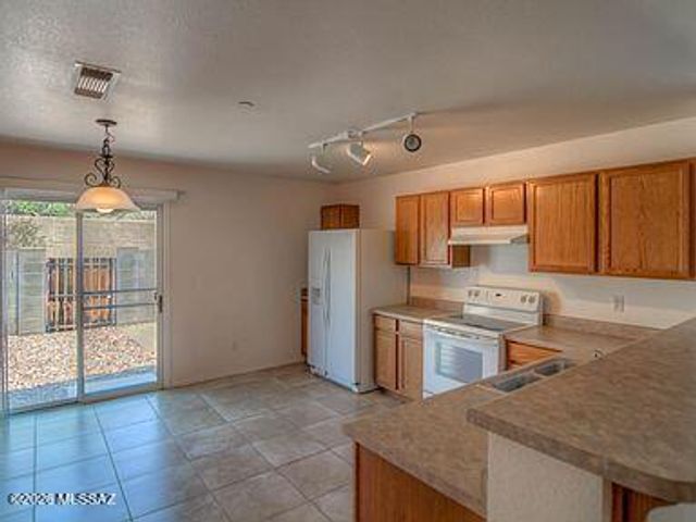 3248 W Treece Place, Tucson, AZ 85742
