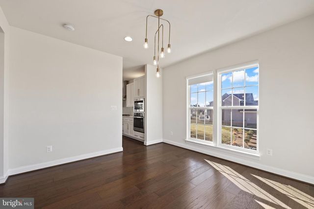 9587 KIMBLETON HALL LOOP, Manassas Park, VA 20111