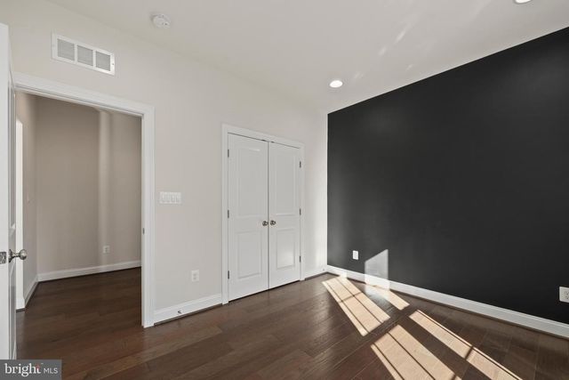 9587 KIMBLETON HALL LOOP, Manassas Park, VA 20111