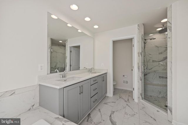 9587 KIMBLETON HALL LOOP, Manassas Park, VA 20111