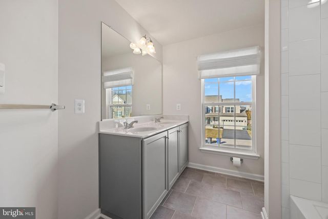 9587 KIMBLETON HALL LOOP, Manassas Park, VA 20111