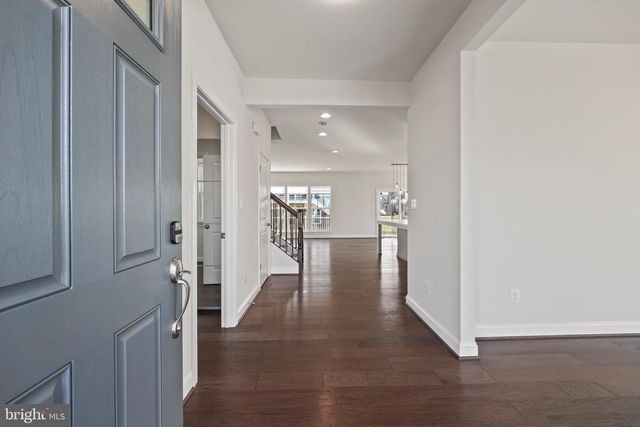 9587 KIMBLETON HALL LOOP, Manassas Park, VA 20111