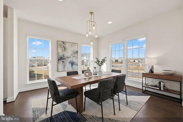 9587 KIMBLETON HALL LOOP, Manassas Park, VA 20111