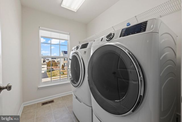 9587 KIMBLETON HALL LOOP, Manassas Park, VA 20111