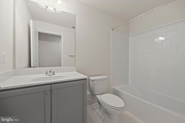 9587 KIMBLETON HALL LOOP, Manassas Park, VA 20111