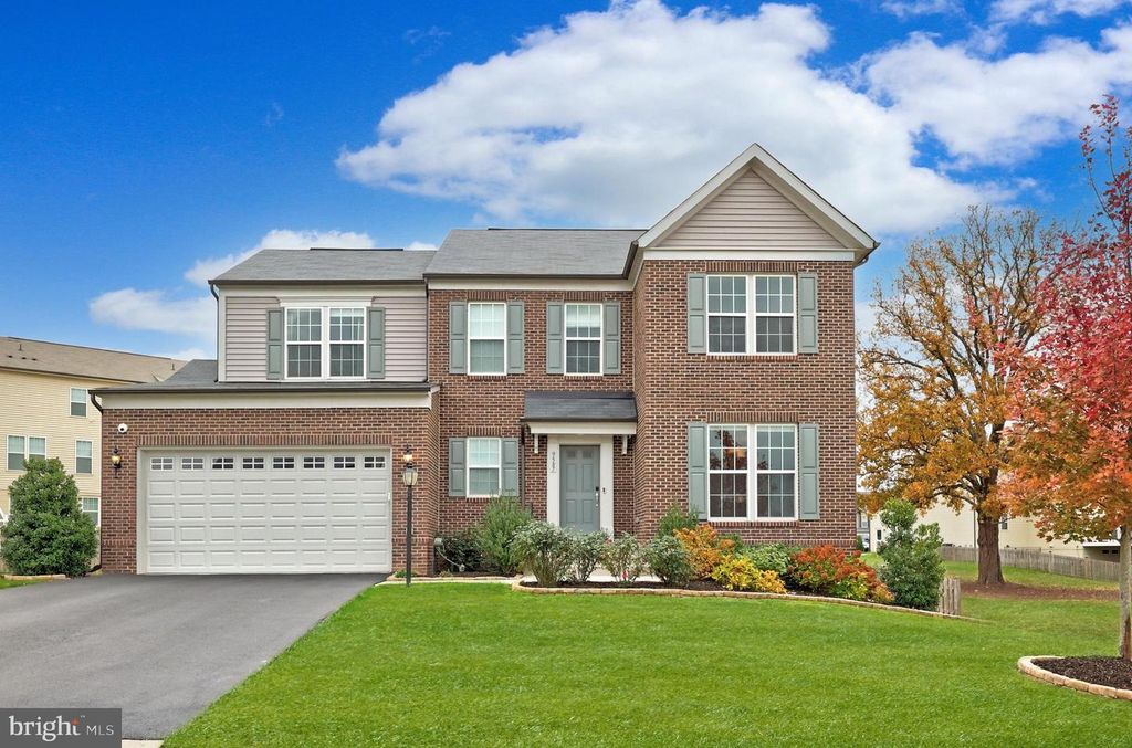 9587 KIMBLETON HALL LOOP, Manassas Park, VA 20111