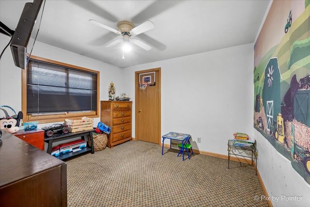 9416 Kemman Road, Hebron, IL 60034