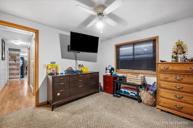 9416 Kemman Road, Hebron, IL 60034