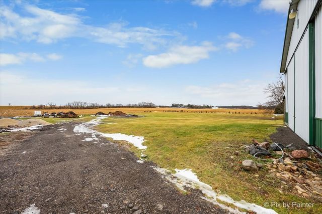 9416 Kemman Road, Hebron, IL 60034