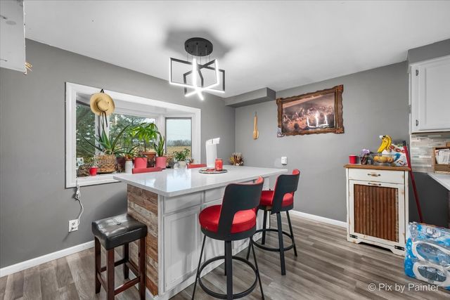 9416 Kemman Road, Hebron, IL 60034