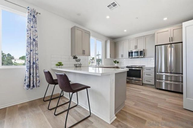 5270 San Bernardo Ter, San Diego, CA 92114