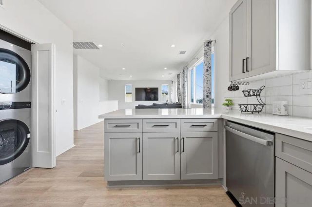 5270 San Bernardo Ter, San Diego, CA 92114