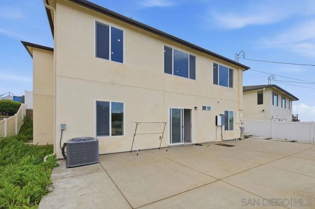 5270 San Bernardo Ter, San Diego, CA 92114