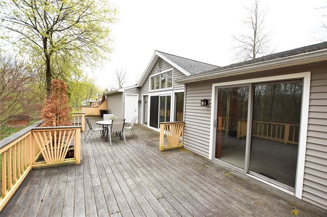 437 High Street Extension, Perinton, NY 14450