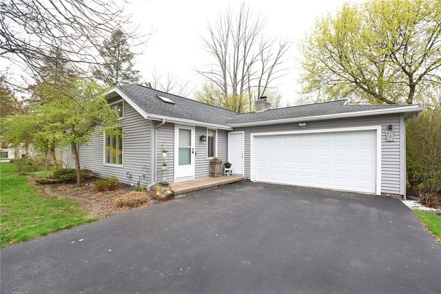 437 High Street Extension, Perinton, NY 14450