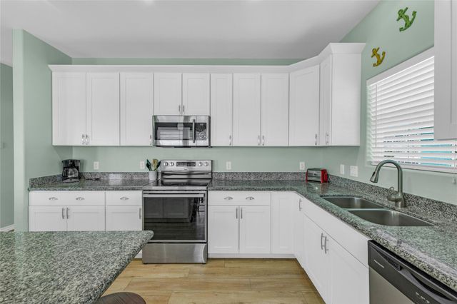 2476 Highway 87, Gilchrist, TX 77617