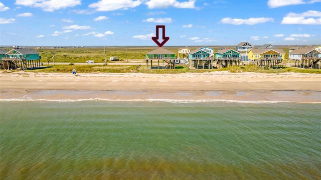 2476 Highway 87, Gilchrist, TX 77617