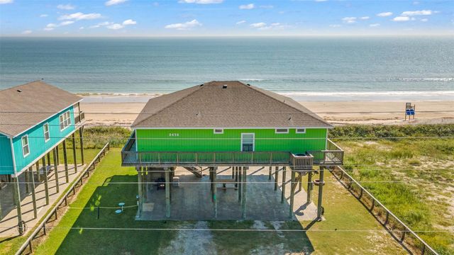 2476 Highway 87, Gilchrist, TX 77617