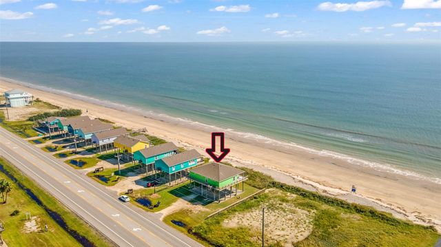 2476 Highway 87, Gilchrist, TX 77617