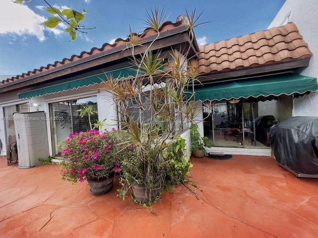 618 NE 195th St 0, Miami, FL 33179