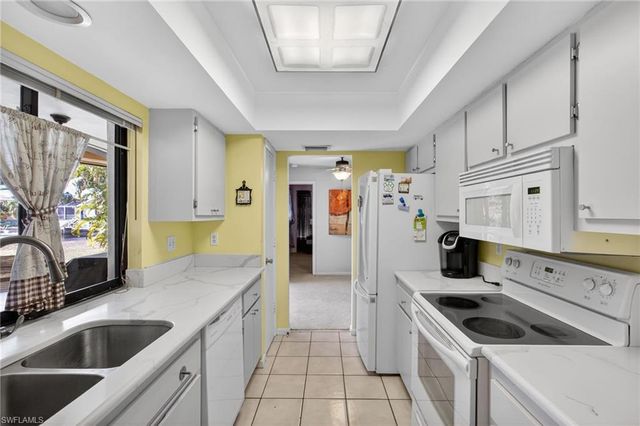 2314 SE 13th ST, Cape Coral, FL 33990