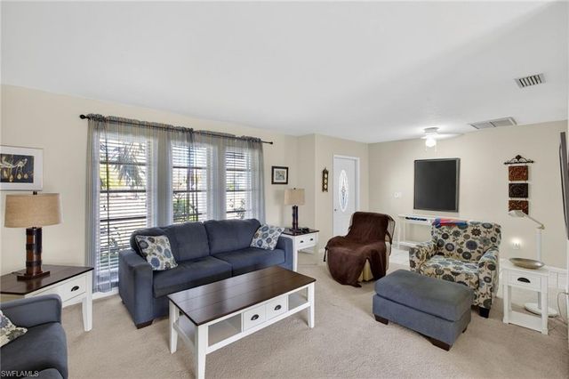 2314 SE 13th ST, Cape Coral, FL 33990