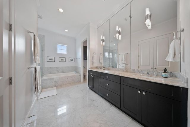 4824 La Branch St B, Houston, TX 77004