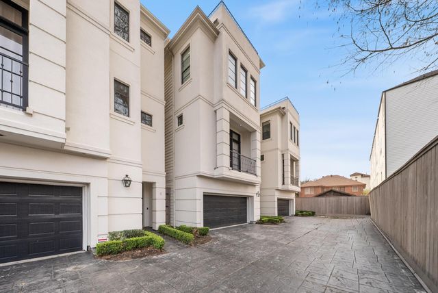 4824 La Branch St B, Houston, TX 77004