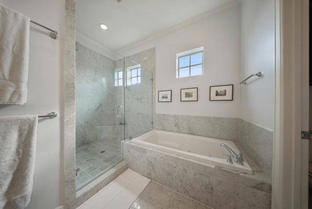 4824 La Branch St B, Houston, TX 77004