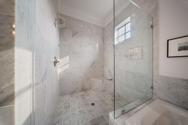 4824 La Branch St B, Houston, TX 77004