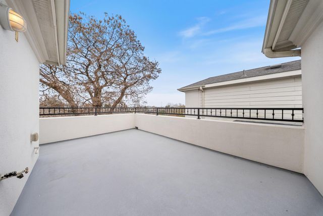 4824 La Branch St B, Houston, TX 77004