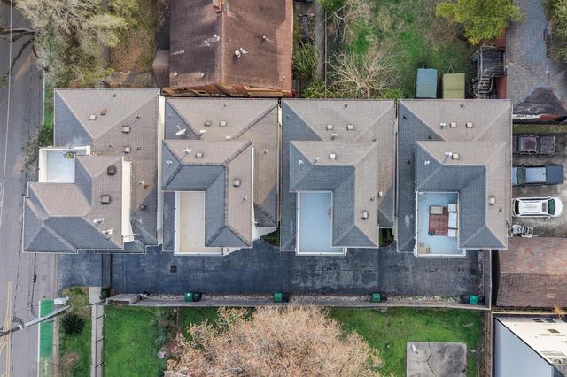 4824 La Branch St B, Houston, TX 77004