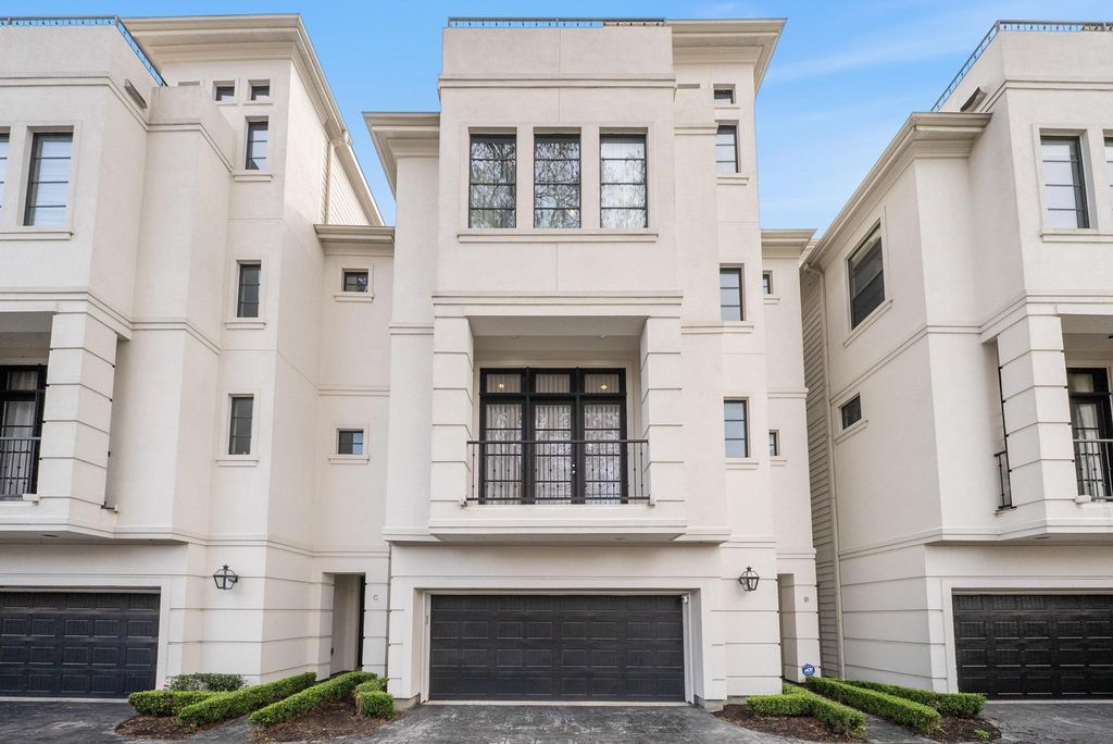 4824 La Branch St B, Houston, TX 77004