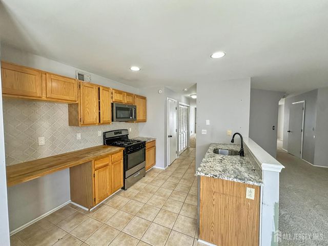 1212 Plymouth Road, North Brunswick, NJ 08902