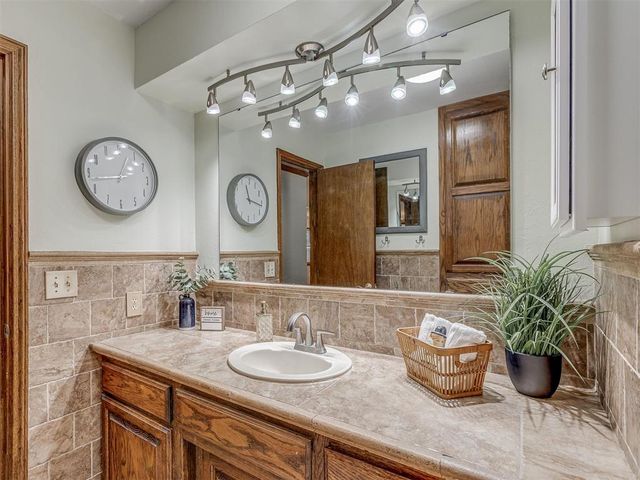 3816 Princeton Avenue, Edmond, OK 73034