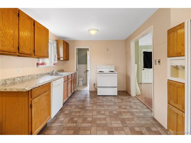 2233 S Fox St, Denver, CO 80223