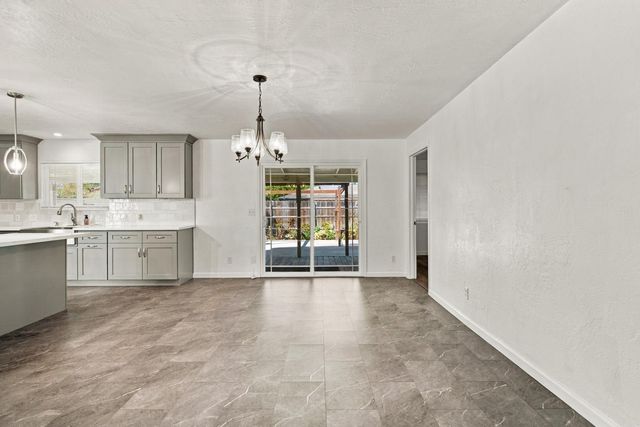 6567 Vicksburg Pl, Stockton, CA 95207