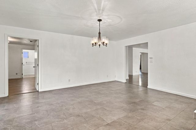 6567 Vicksburg Pl, Stockton, CA 95207
