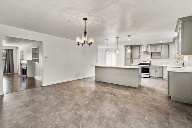 6567 Vicksburg Pl, Stockton, CA 95207