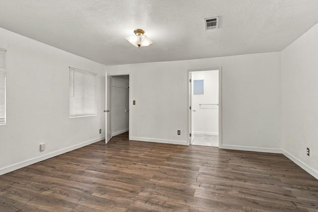 6567 Vicksburg Pl, Stockton, CA 95207