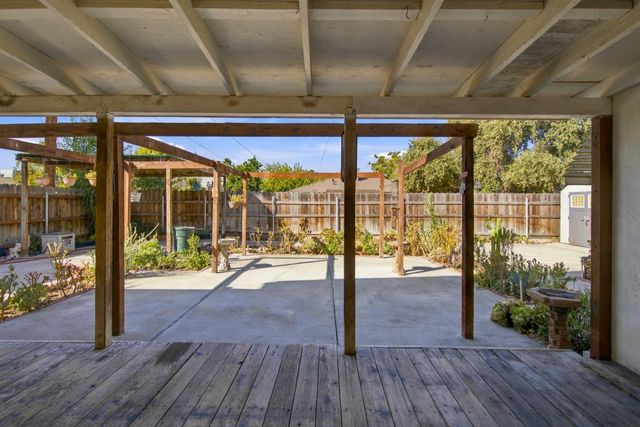 6567 Vicksburg Pl, Stockton, CA 95207
