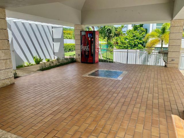 Cond. Monte Mayor AVE. JUAN CARLOS DE BORBON 1404, Guaynabo, PR 00969