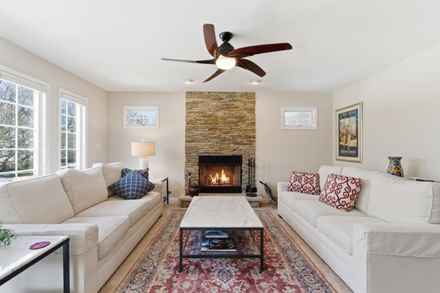 9560 Calumet Avenue, St. John, IN 46373