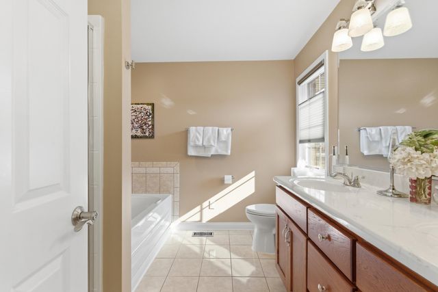 9560 Calumet Avenue, St. John, IN 46373