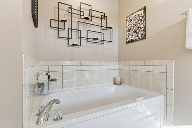 9560 Calumet Avenue, St. John, IN 46373