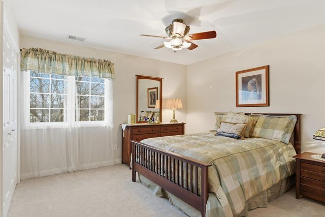 9560 Calumet Avenue, St. John, IN 46373