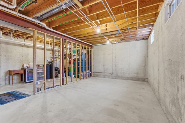 9560 Calumet Avenue, St. John, IN 46373