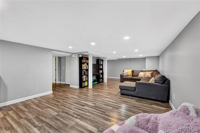 55 Marsala Court, St Charles, MO 63304