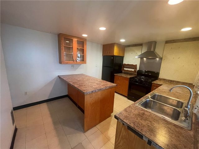 1822 Fox Way, South Side, PA 15203