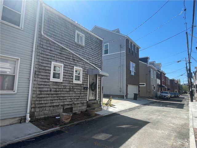 1822 Fox Way, South Side, PA 15203